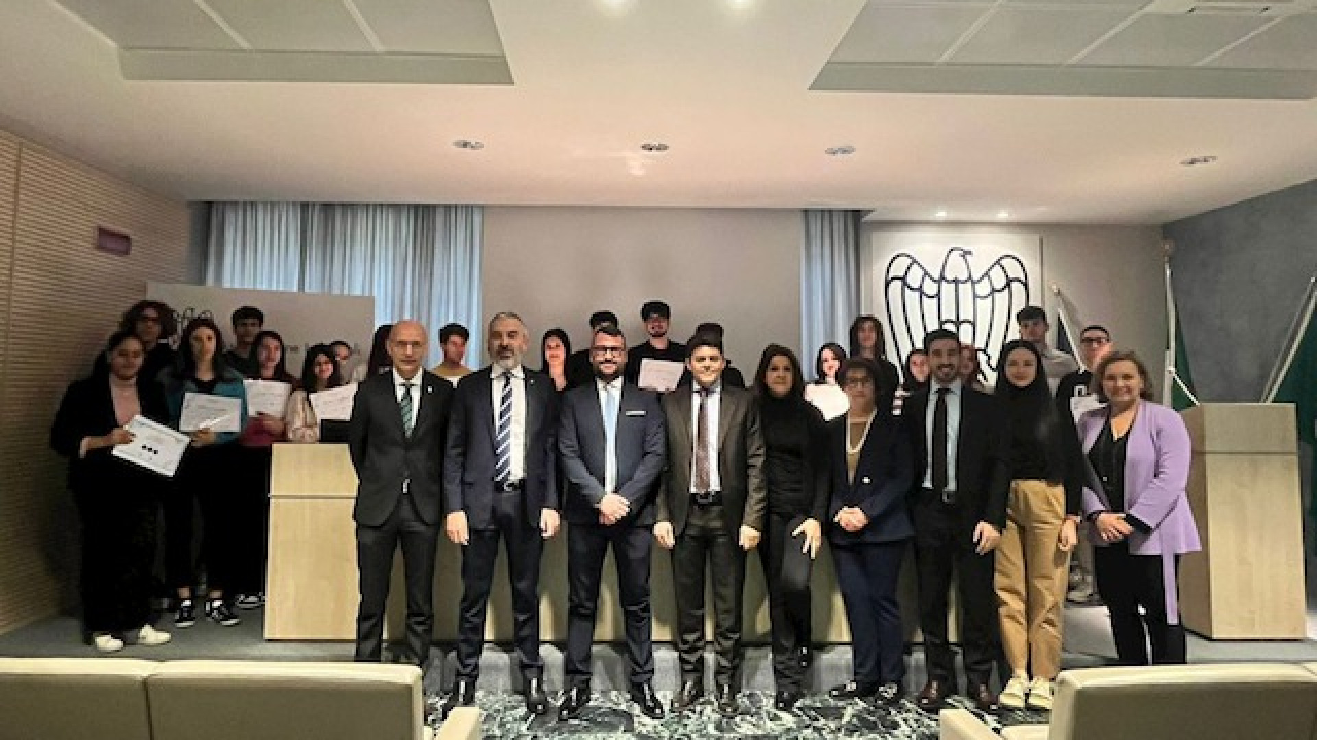 «Priorità al futuro dei nostri giovani»