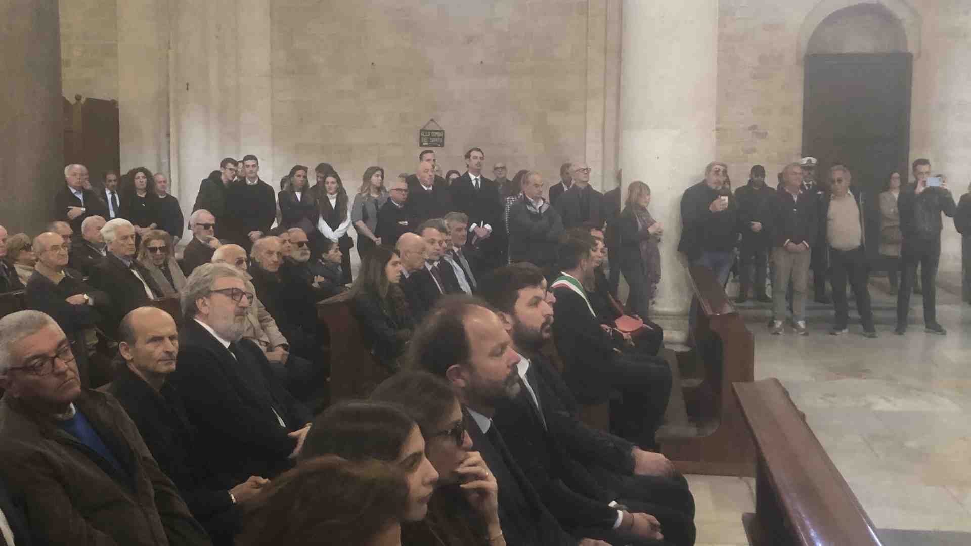 Il ricordo di Simeone di Cagno Abbrescia pacifica la politica barese