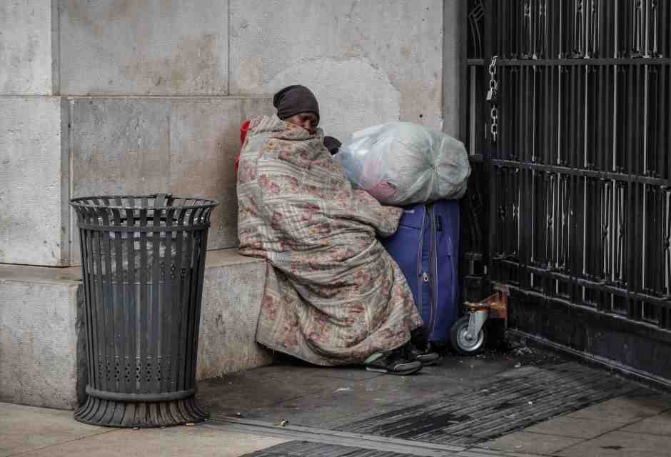 La povertà cresce molto di più al nord, ma nessuno se ne accorge