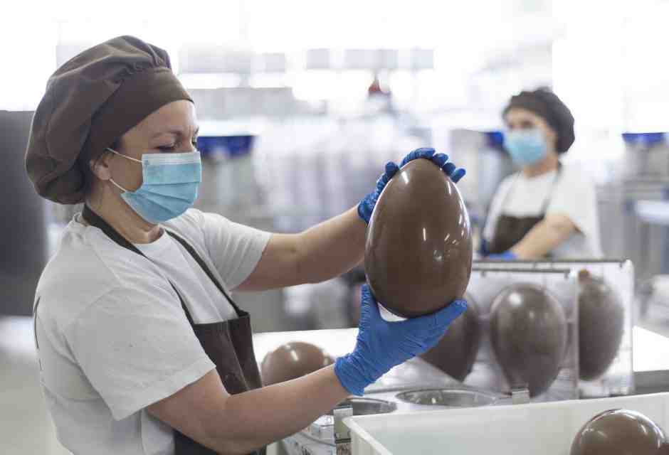 A Pasqua non rinunciamo alle uova di cioccolato, nonostante il prezzo stellare del cacao