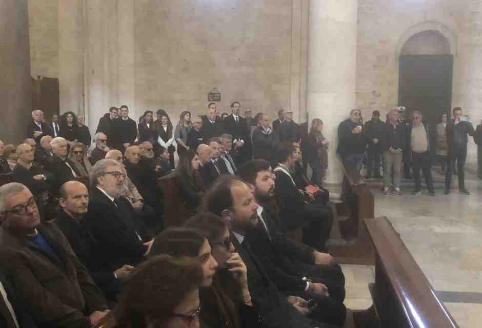 Il ricordo di Simeone di Cagno Abbrescia pacifica la politica barese