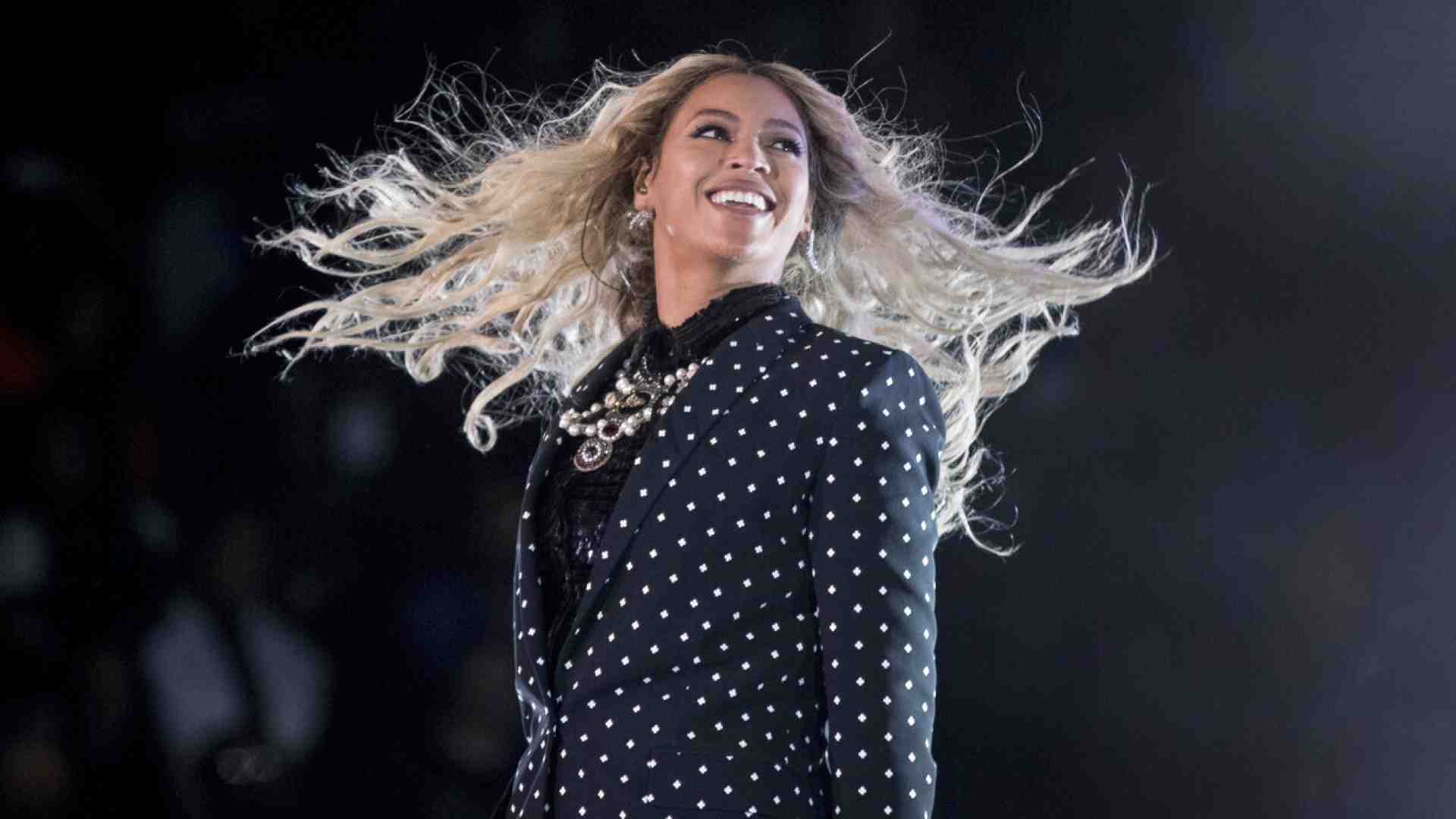 Tradizione bianca ed espressività black: la visionaria eleganza di Beyoncé