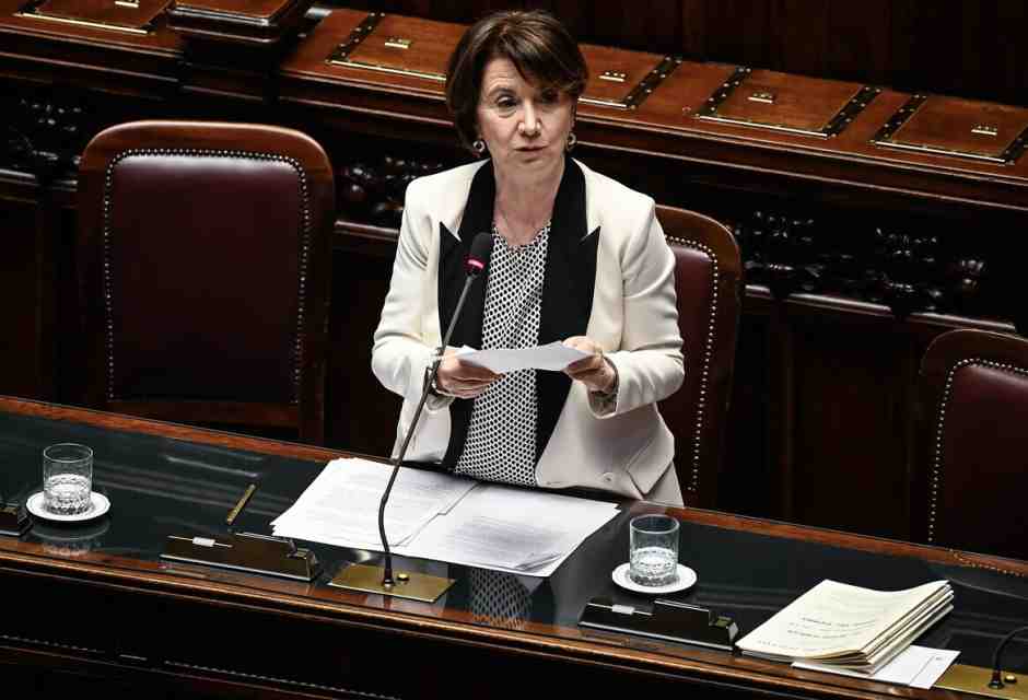 La ministra Roccella e la solidarietà femminile. Ma libertà è anche disaccordo