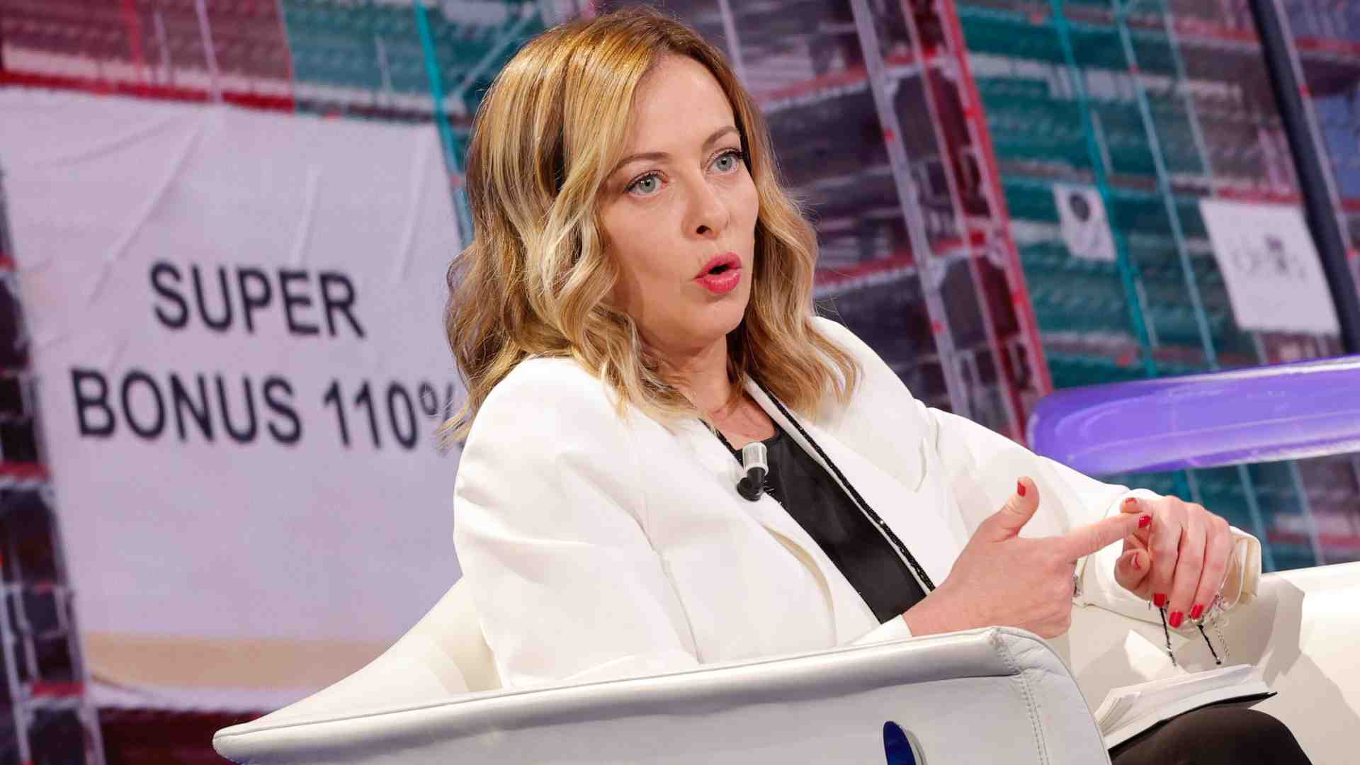 Meloni: "La campagna politica della sinistra non sta aiutando Salis"