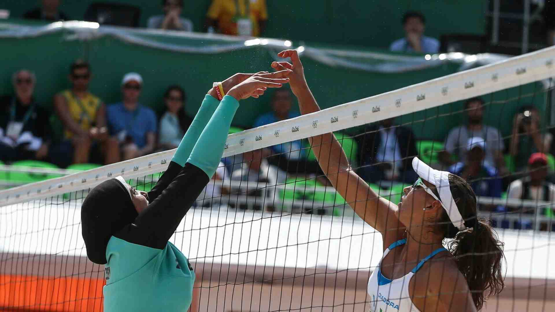 Giocare a volley con il chador. Parla la coach Alessandra Campedelli