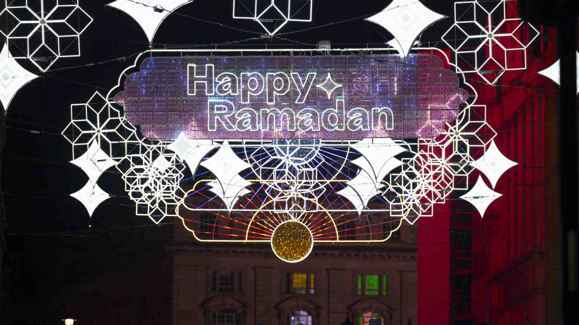 Nell'Europa del multiculturalismo c’è una strana febbre di Ramadan