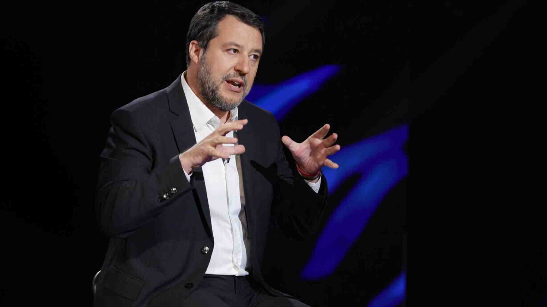 Salvini tra Putin e il dissenso leghista