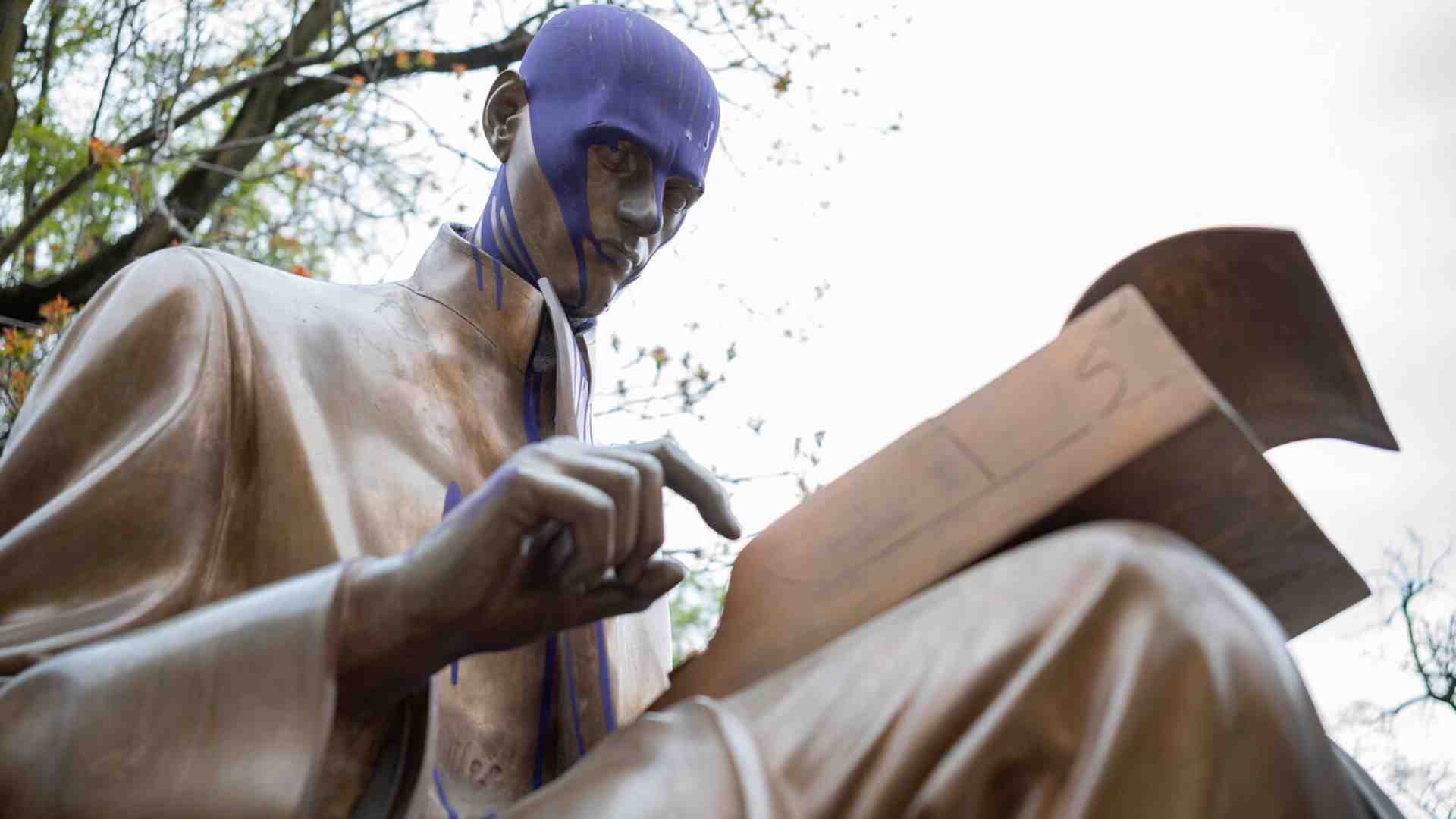 Circondare Montanelli di donne: l'idea per la nuova toponomastica di Milano