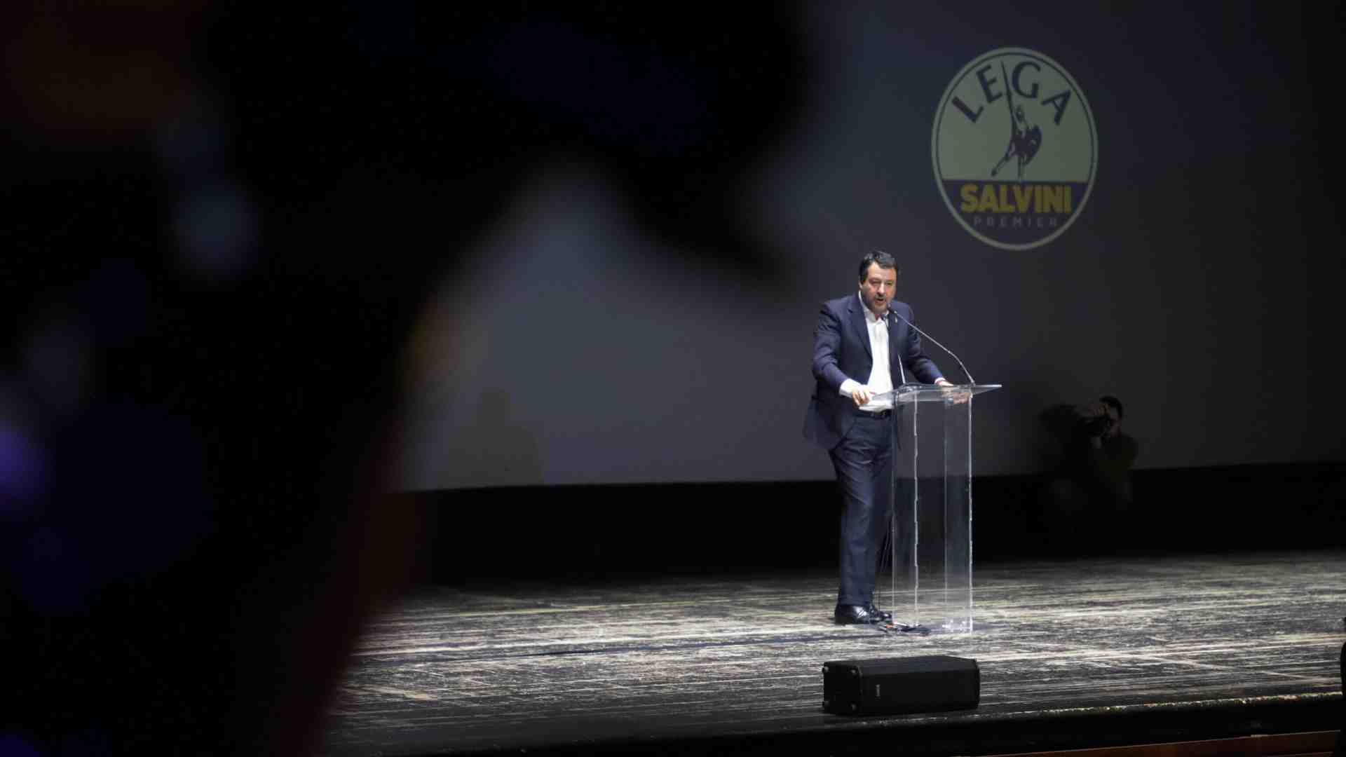 Salvini puntella la Lega Sud con il minicondono e l’asse con l’Udc