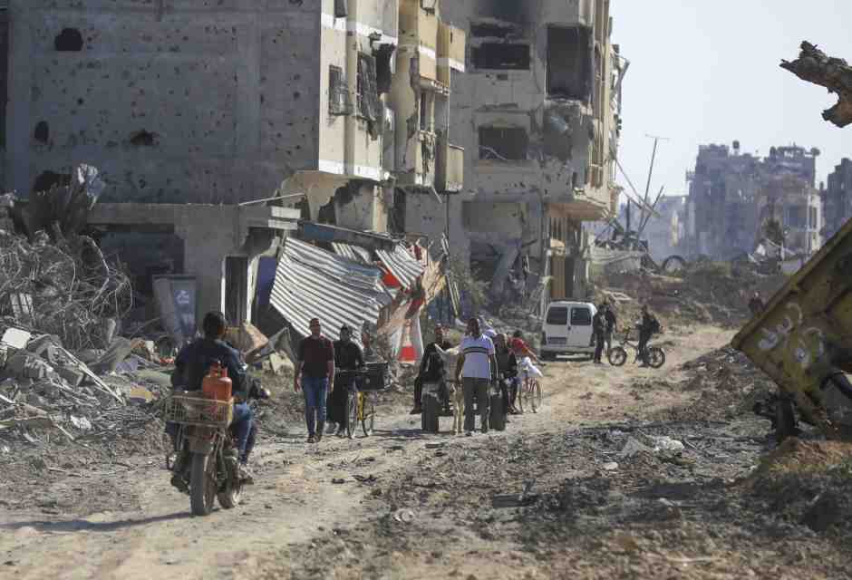 L'esercito israeliano lascia Khan Younis