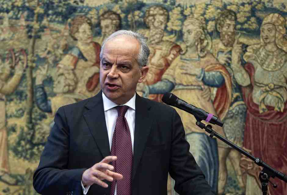 Caso Bari, Piantedosi: "Si vota a giugno, nessuno slittamento per gli ispettori"