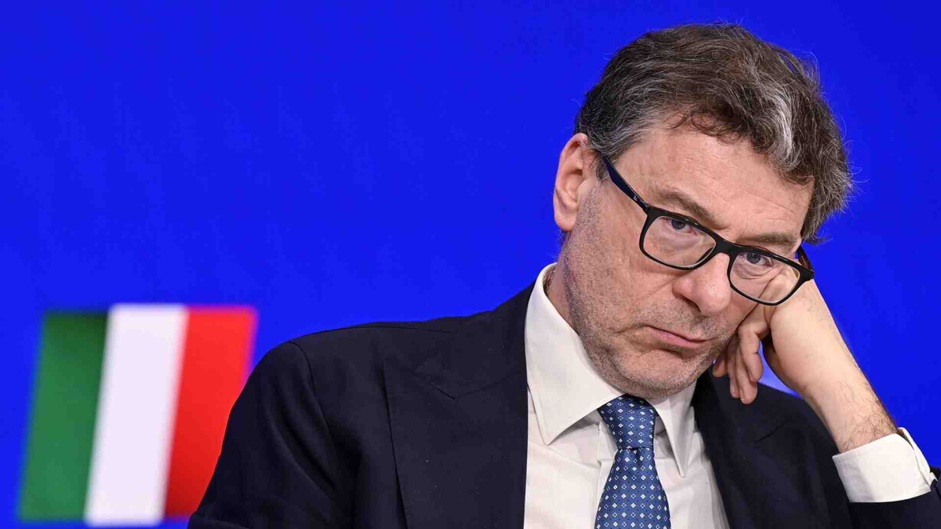 Giorgetti affronta i gestori del risparmio nazionale a cui ha "tolto" 50 miliardi con i Btp