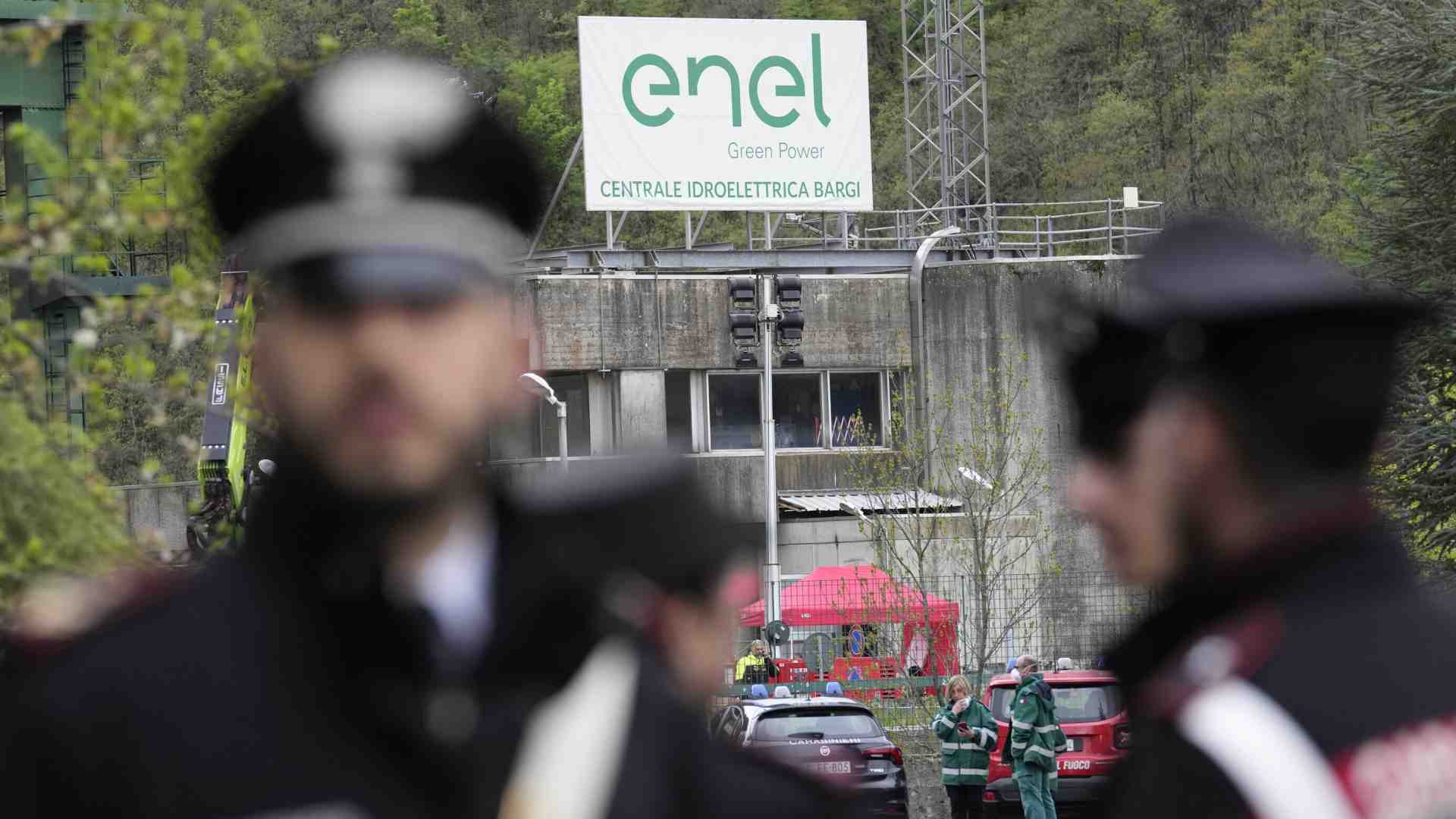 Trovati i corpi di tre dei dispersi a Suviana: le vittime salgono a sei