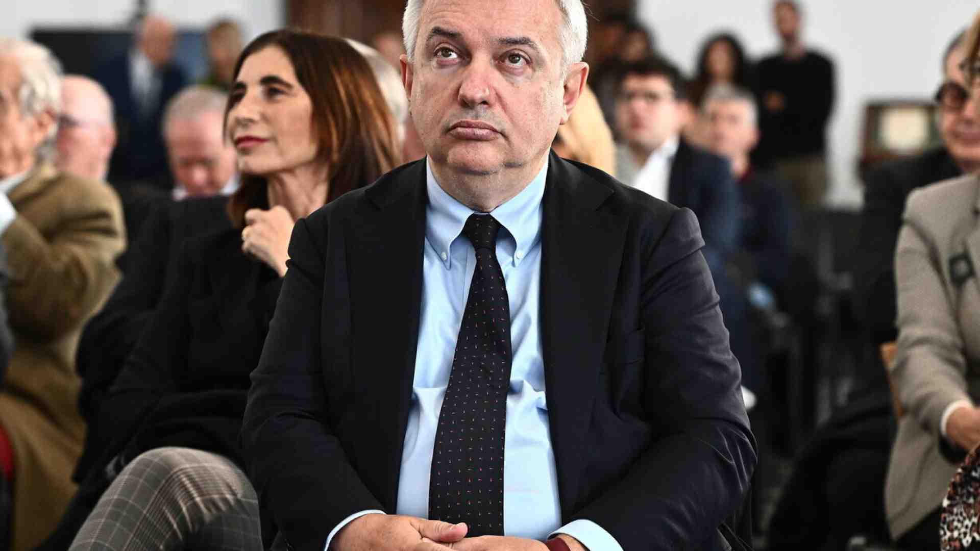 Viva gli editori in conflitto! Botta e risposta con il cdr di Rep.