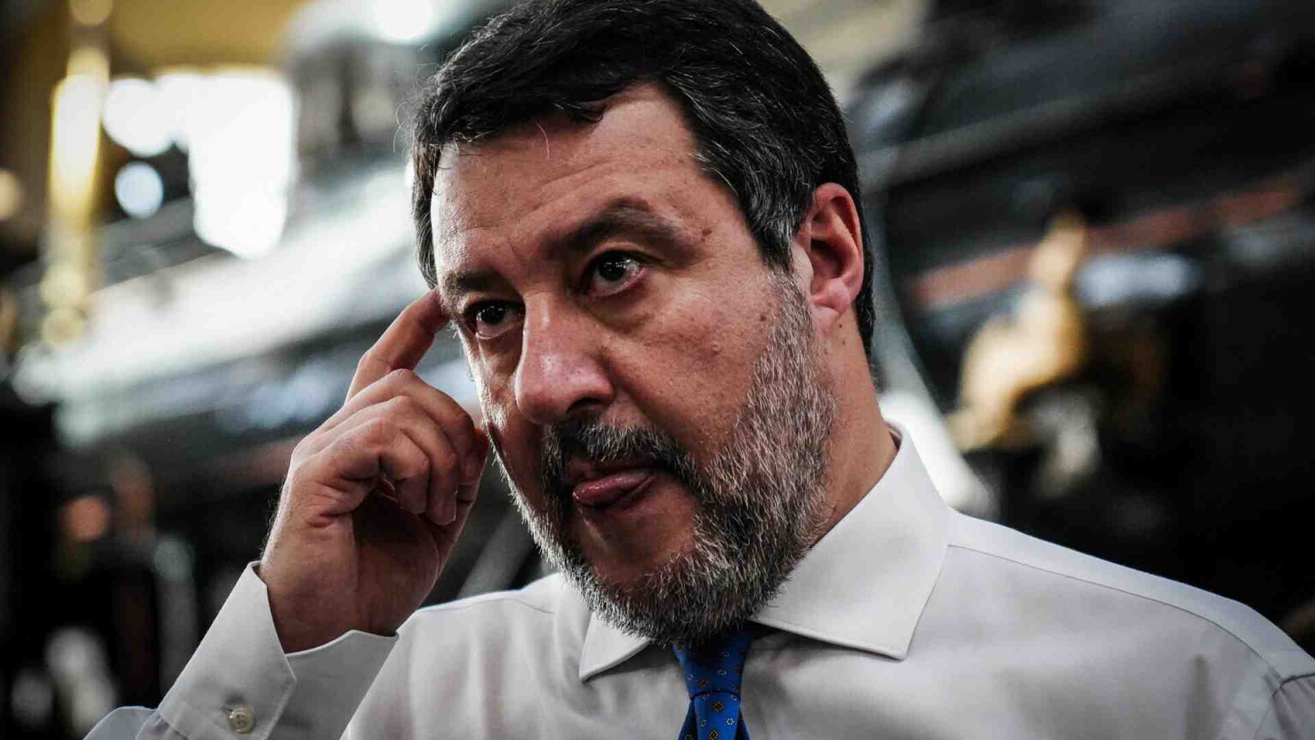 Salvini boccia il piano migrazione Ue cui plaude il Viminale (e Meloni)