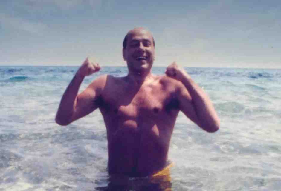 Promossi i primi due episodi del "Giovane Berlusconi". Convenzionale il terzo