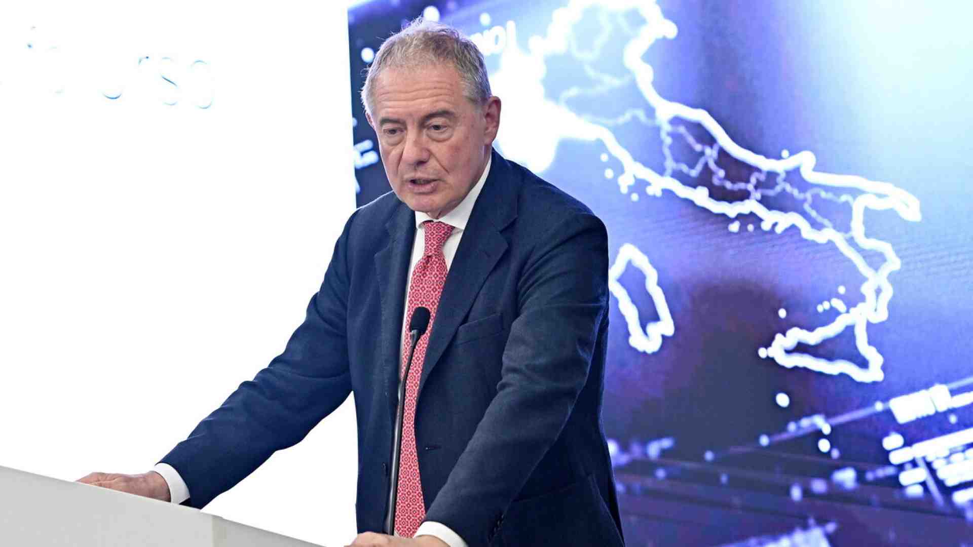 Adolfo Urso e la battaglia contro l'Alfa Romeo Milano, prodotta in Polonia