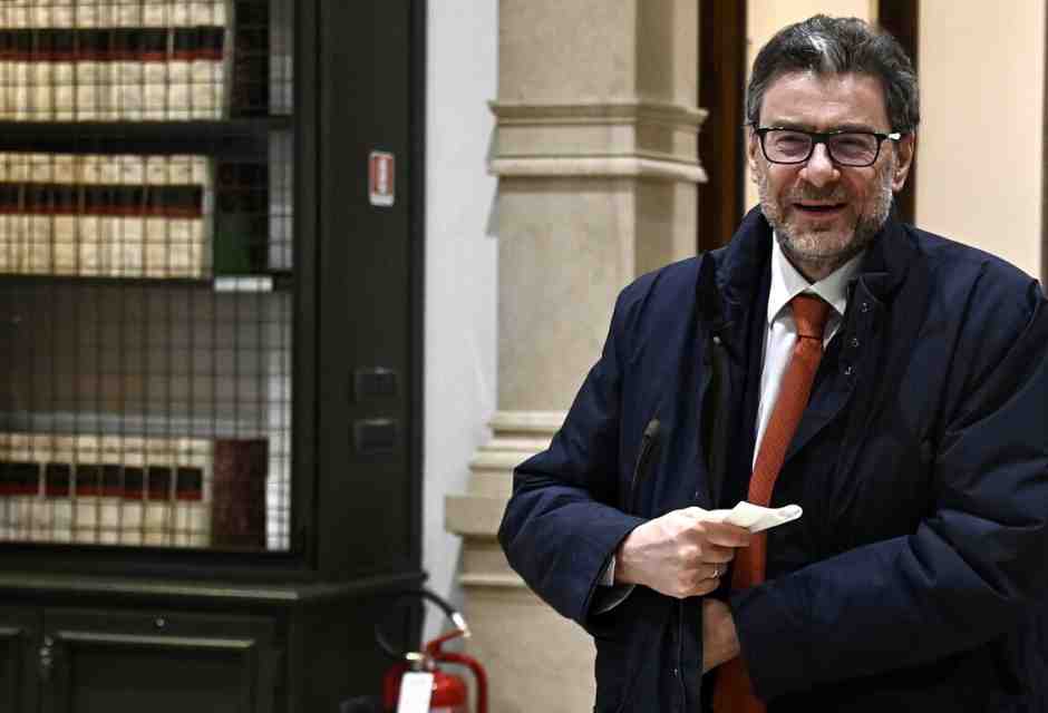 La direttiva case green è legge con il voto contrario di Italia e Ungheria. Giorgetti: "Chi paga?"