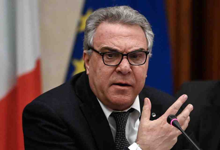 L'attacco di Sbarra a Landini sullo sciopero: "Da lui demagogia incendiaria"