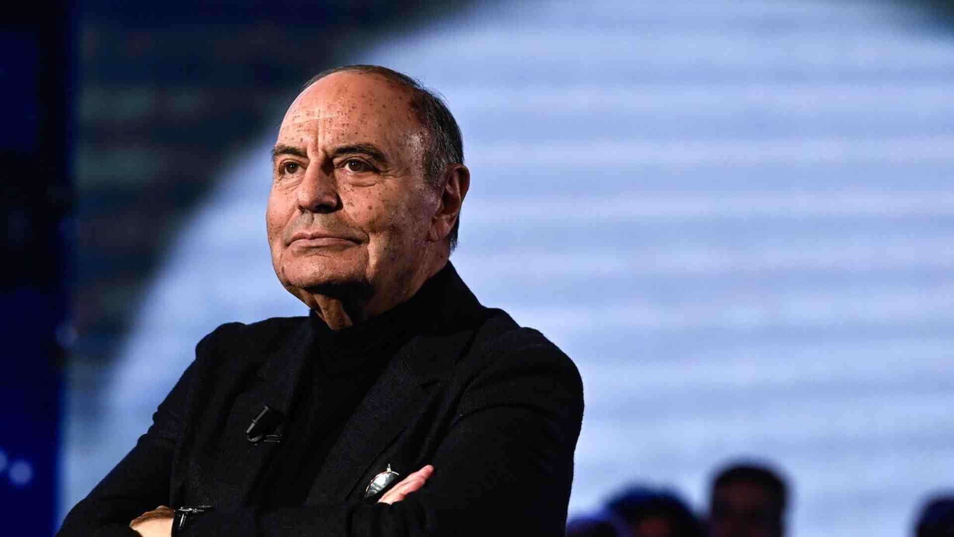 "Grato a Pier Silvio Berlusconi. Ho rinunciato a cifre importanti per restare in Rai". Ci scrive Bruno Vespa