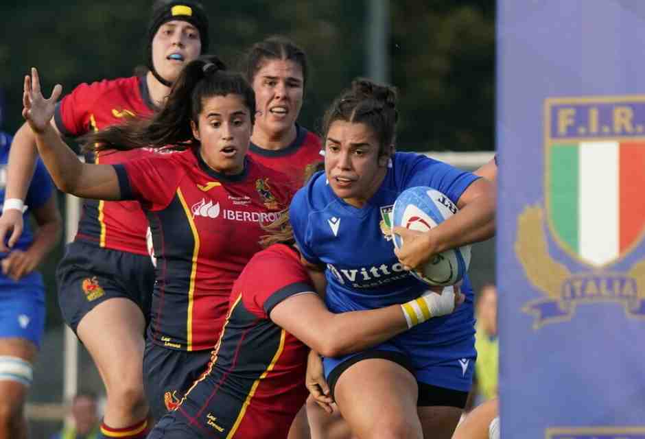 Nel rugby c'è chi sposta il piano e lo suona. Intervista a Vittoria Vecchini