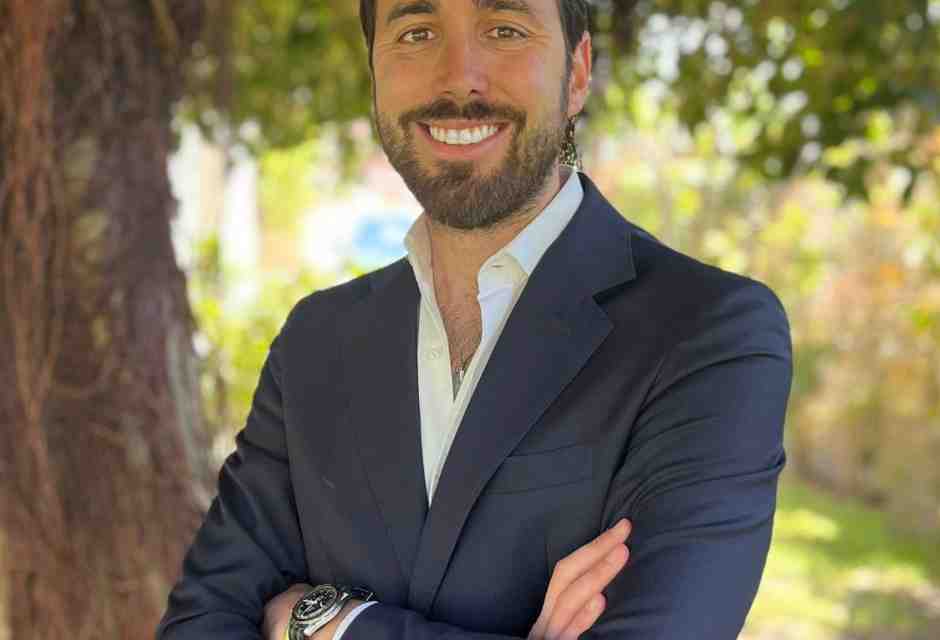 A Bari il centrodestra lancia Fabio Romito, leghista atipico con ciuffo alla Elvis