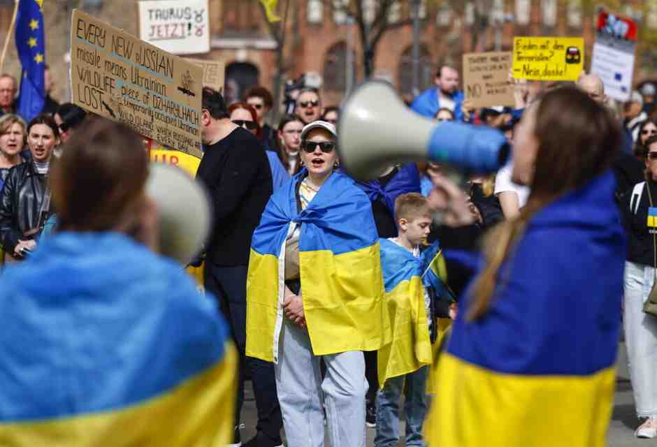 Guerra Ucraina: Occidente libero e leadership globale