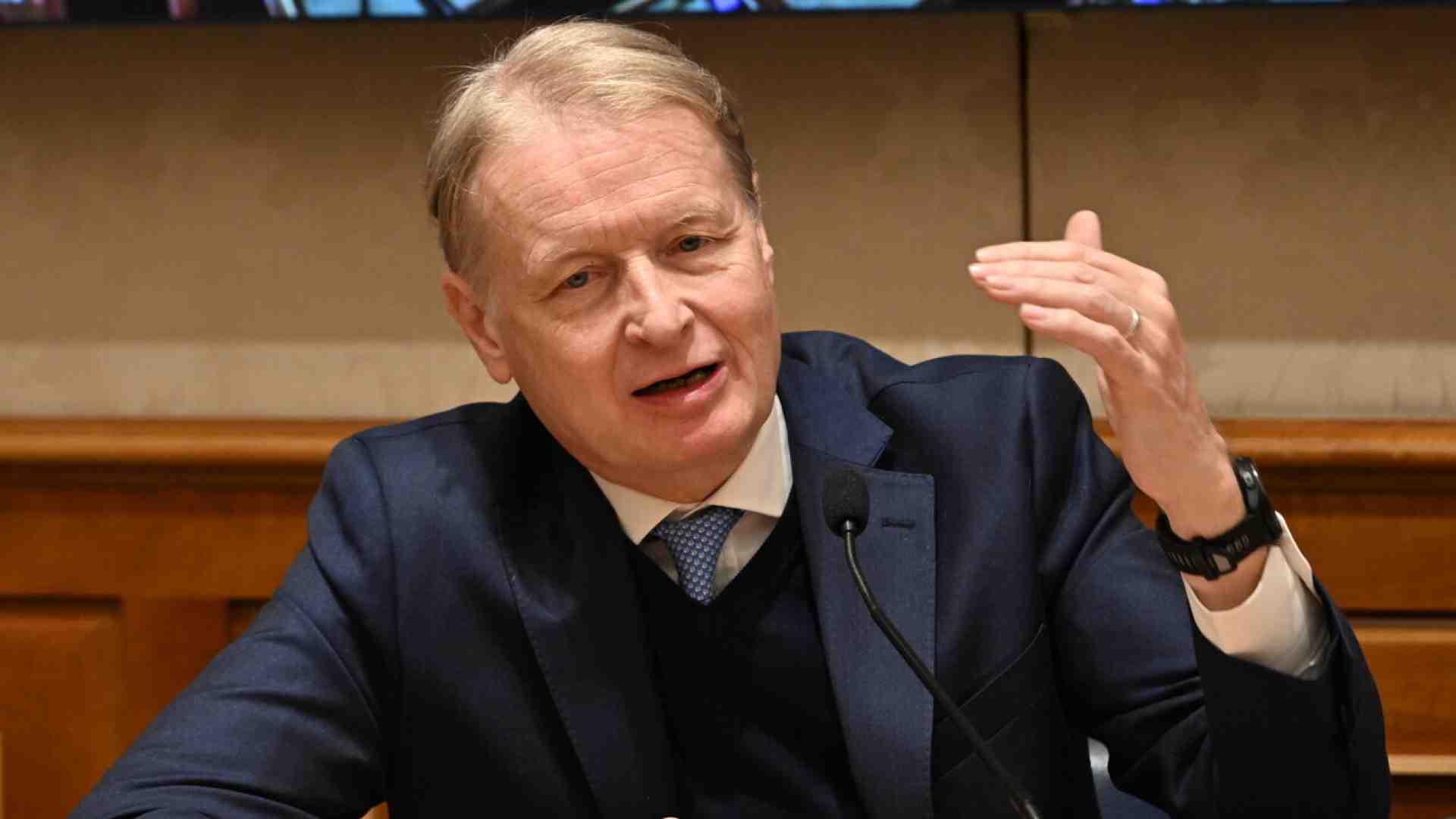 Malan corteggia i No vax? "Inspiegabile. Nelle urne sono marginali". Parlano i sondaggisti