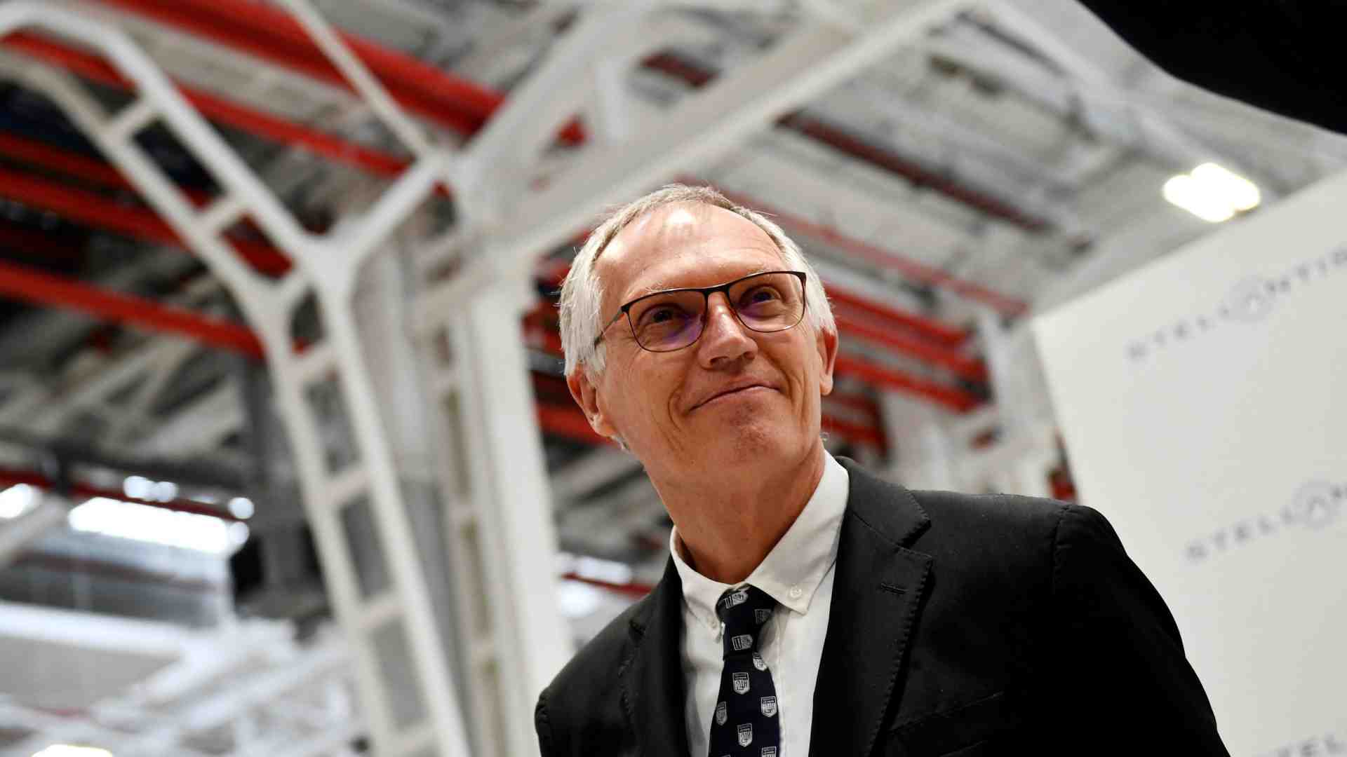 Gli azionisti approvano il maxi-stipendio da 23 milioni per Tavares