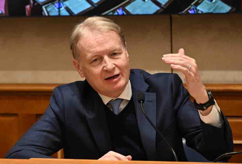 Malan corteggia i No vax? "Inspiegabile. Nelle urne sono marginali". Parlano i sondaggisti