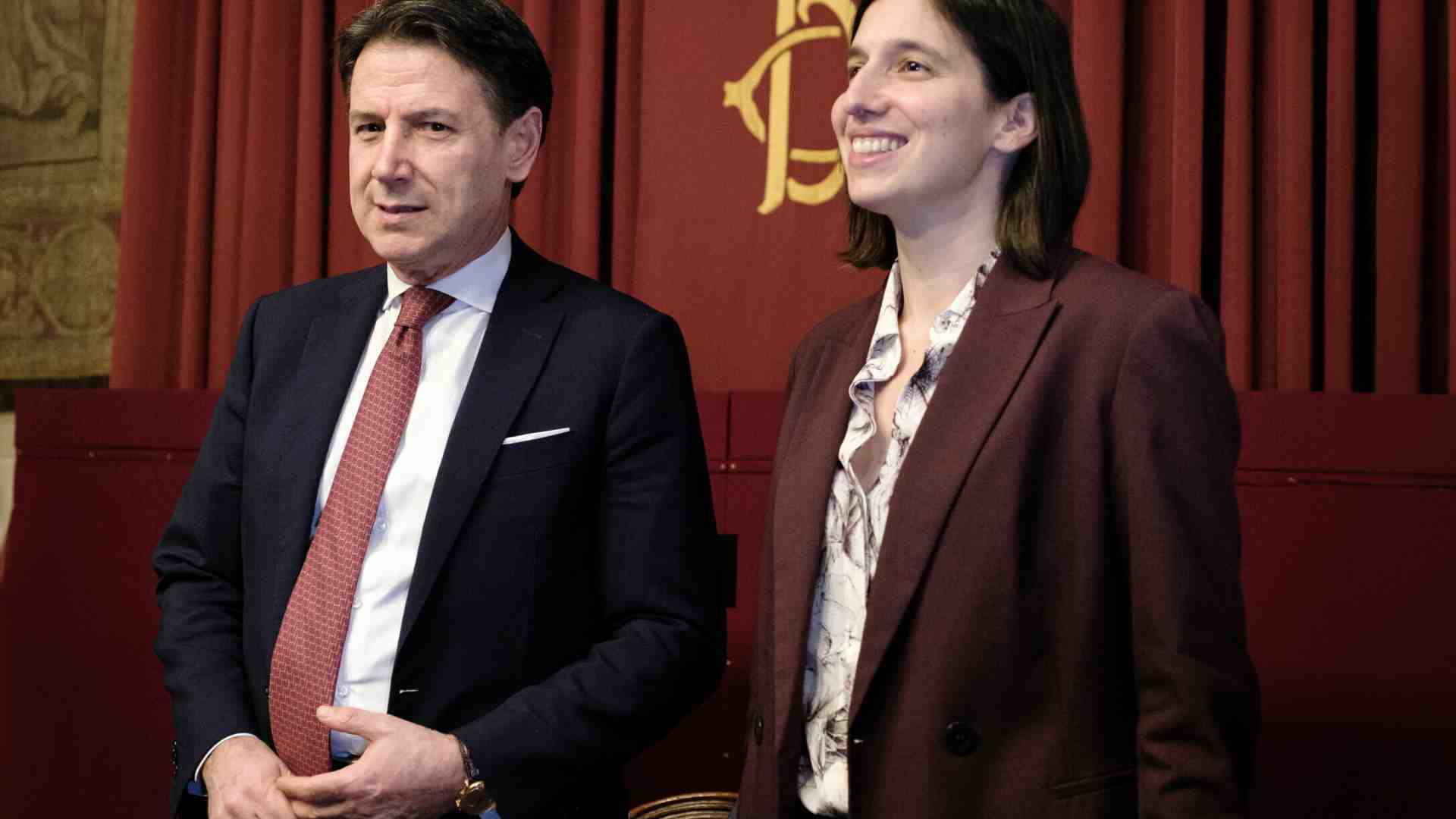 Elly detective Schlein: “Ha capito che Conte vuole fare male al Pd”