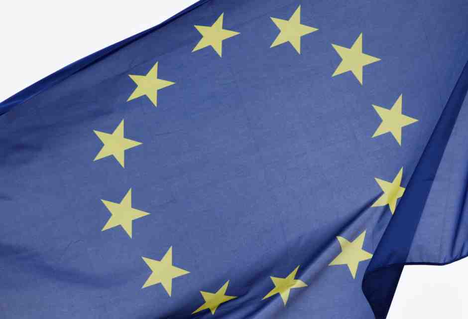 Eurobarometro: cresce l'interesse dei cittadini per le elezioni europee. Priorità a difesa e sicurezza