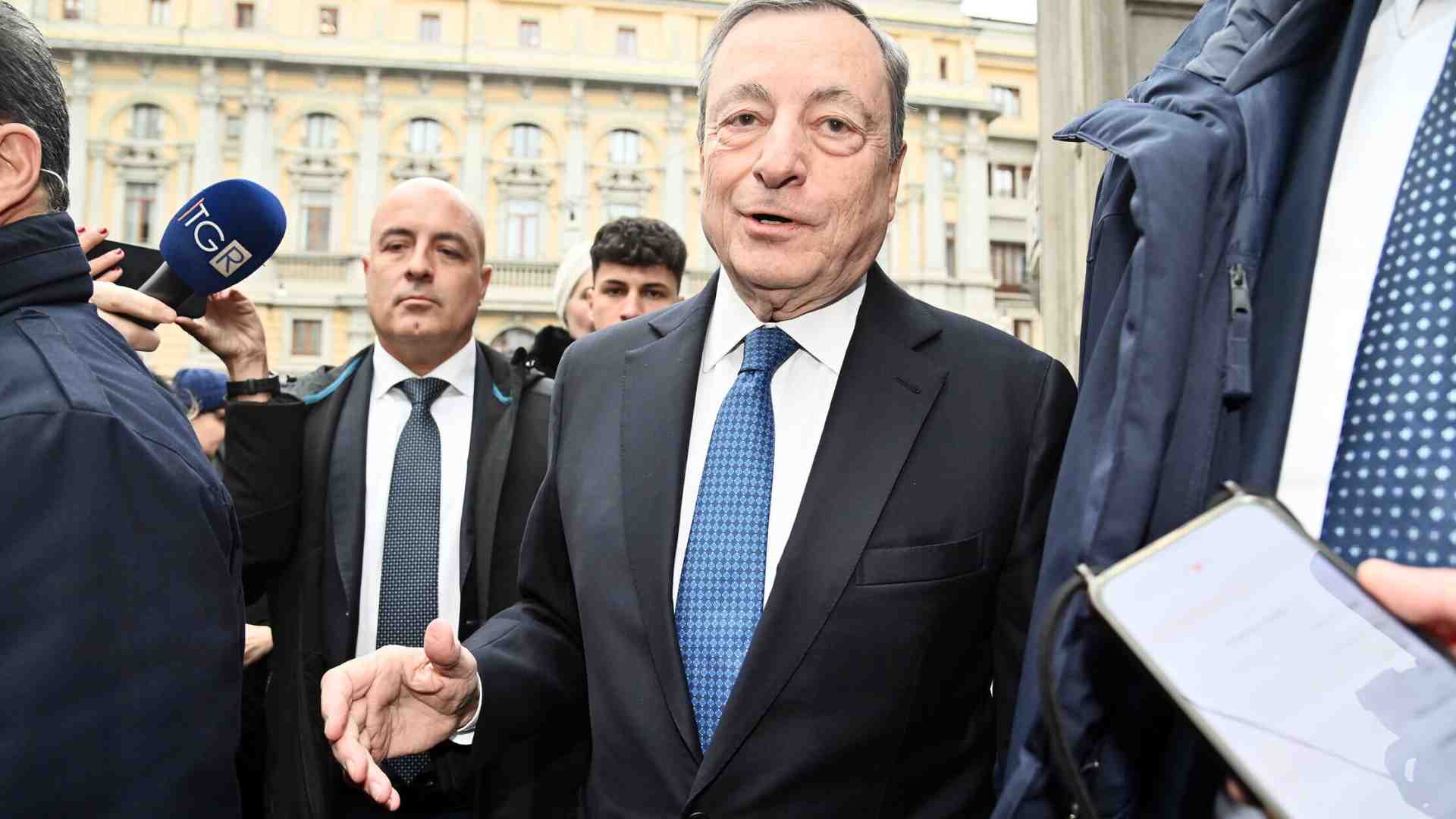 Draghi platonici. Salvini lo boicotta, Meloni pensa ad altro. Il Parlamento gli preferisce Tajani