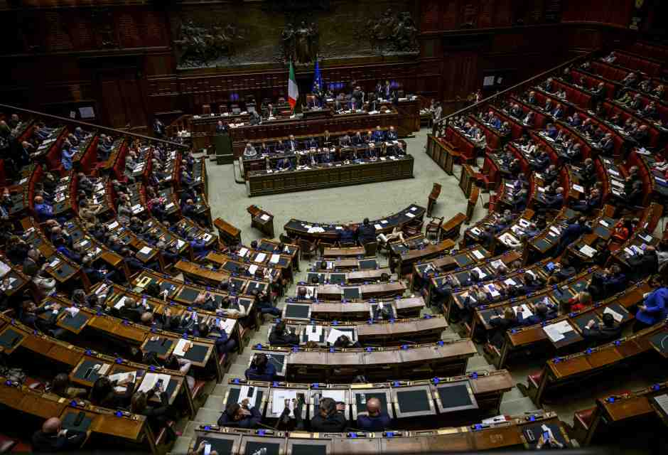 La macchina delle leggi: come il governo ha invaso la pubblica amministrazione