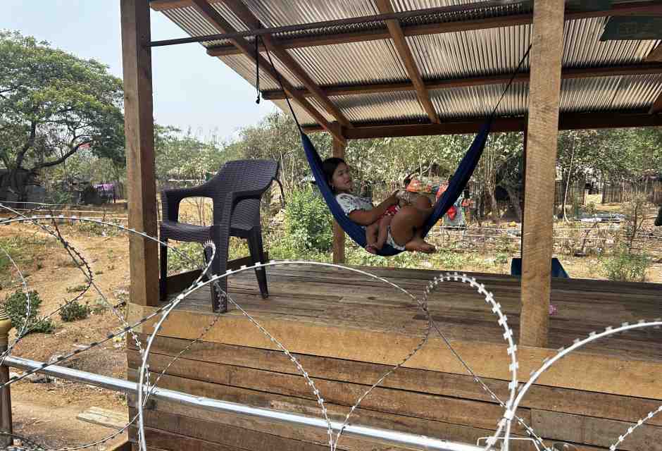 Il limbo dei birmani a Mae Sot, in Thailandia, in attesa di "vedere in faccia" i militari