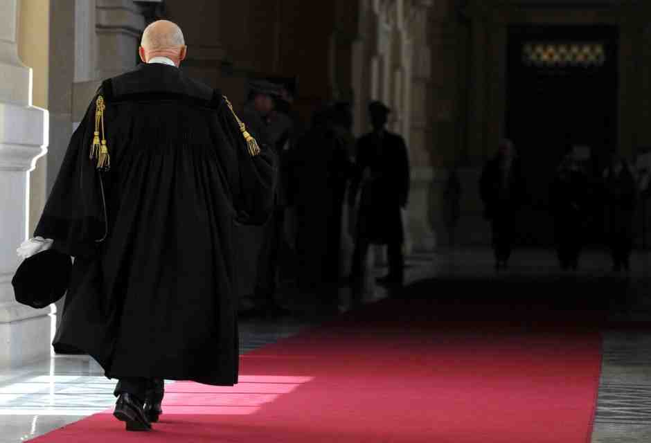 Se gli ayatollah delle procure sono intoccabili come i sacerdoti, allora viva gli eretici!