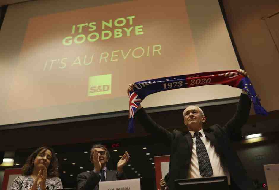 Smontare la Brexit pezzo a pezzo, così almeno funziona. In silenzio