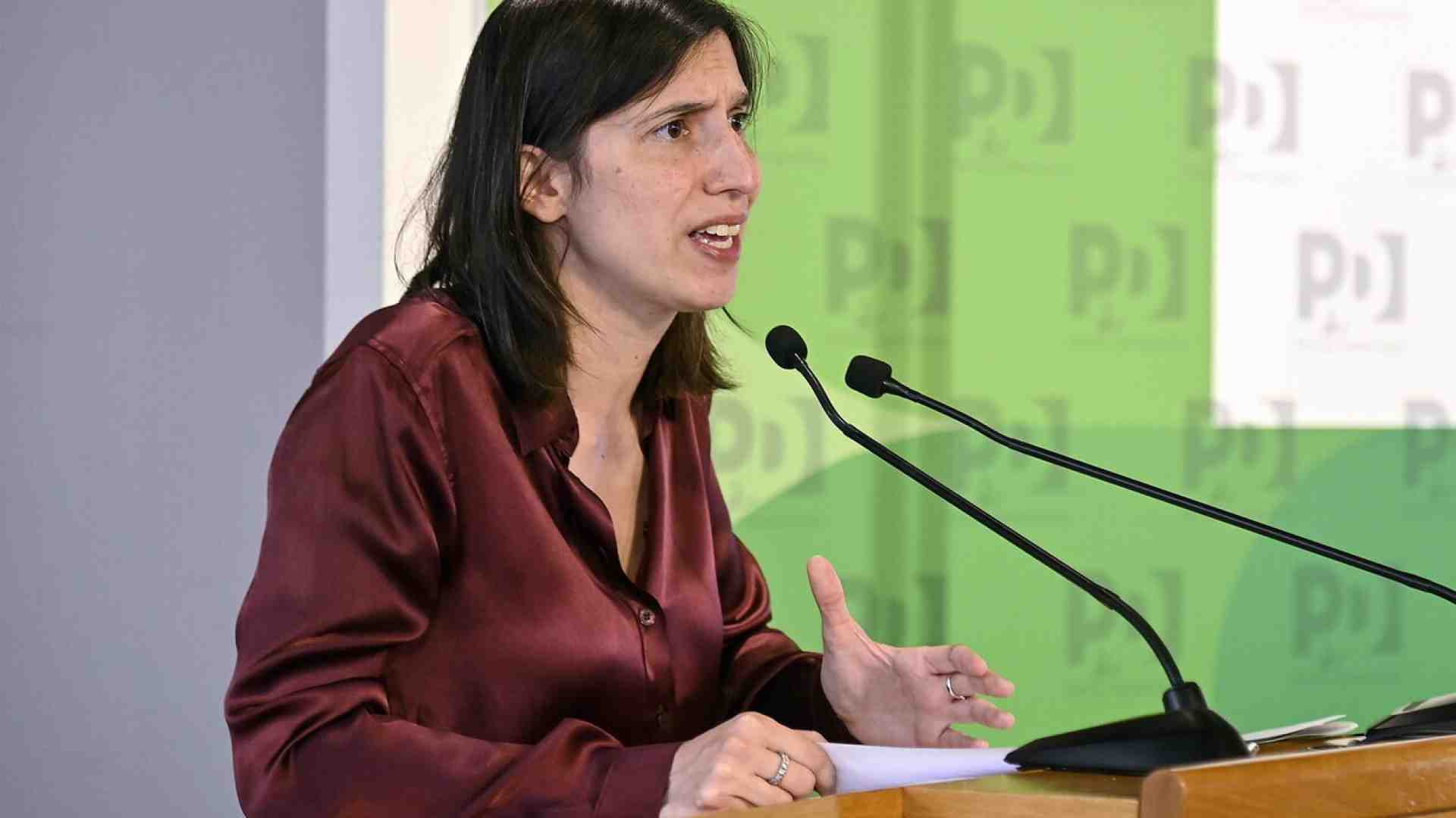 Il passo indietro di Schlein: "Non ci sarà il mio nome nel simbolo"