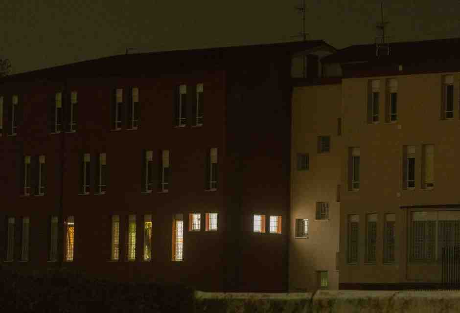 Torture e maltrattamenti nel carcere minorile Cesare Beccaria: tredici arresti