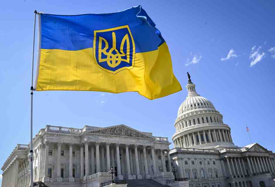 Ora vinciamola, questa guerra. Il Congresso americano approva il pacchetto di aiuti per gli alleati