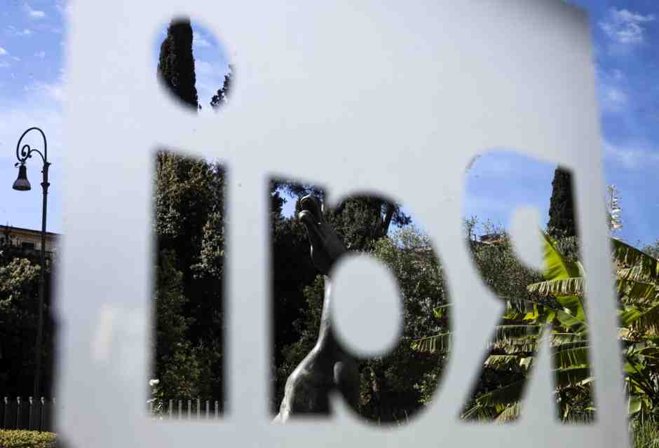 Rai ciuchina, la destra, dopo il caso Scurati, vuole offrire il ruolo di Corsini alla sinistra