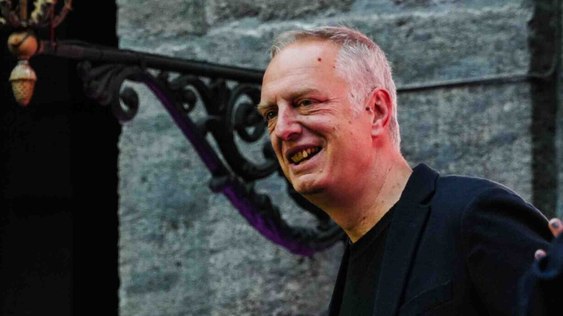 È proprio difficile il rapporto della destra con la cultura: quella degli altri, ma soprattutto la sua