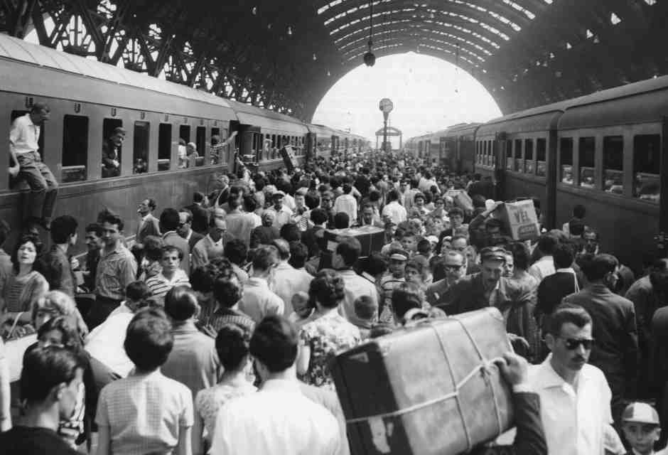 Essere e sentirsi estranei nella città brandizzata