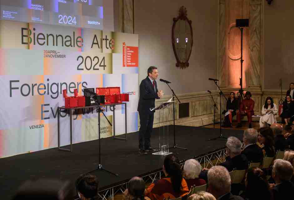 Questa Biennale piacerà molto e avrà successo, ma per i motivi sbagliati