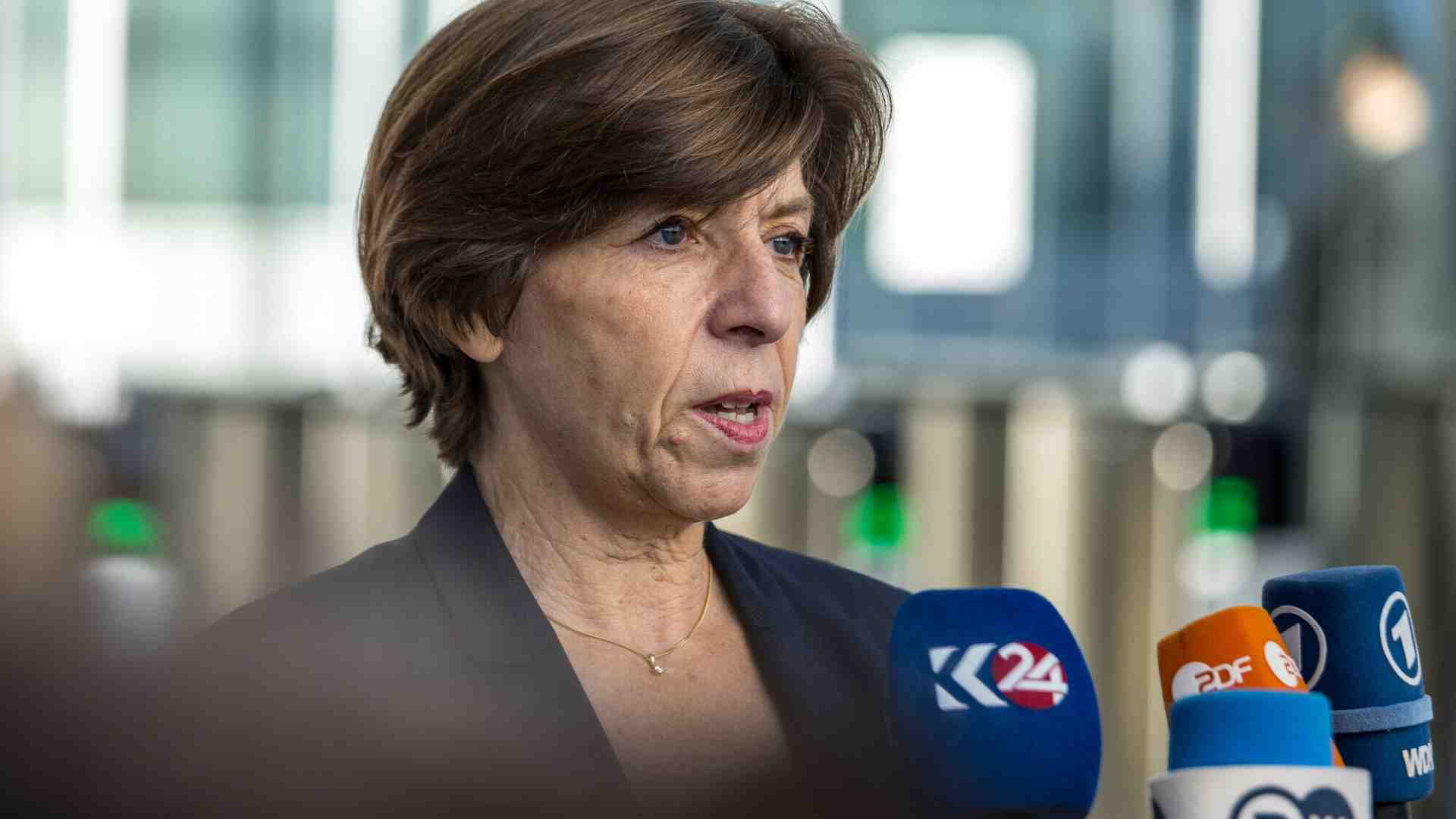 Colonna riscrive i titoli dei giornali: Israele non deve dare nessuna prova all’Unrwa