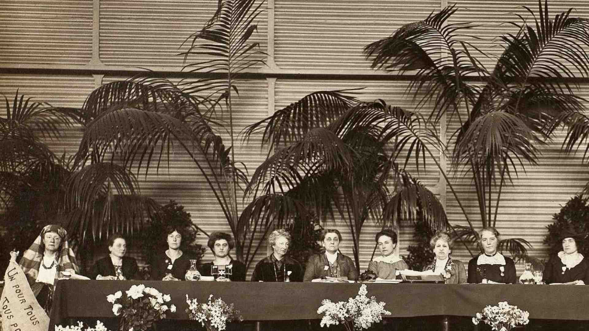 25 aprile 1915: 2mila delegate (solo donne) al Congresso di pace