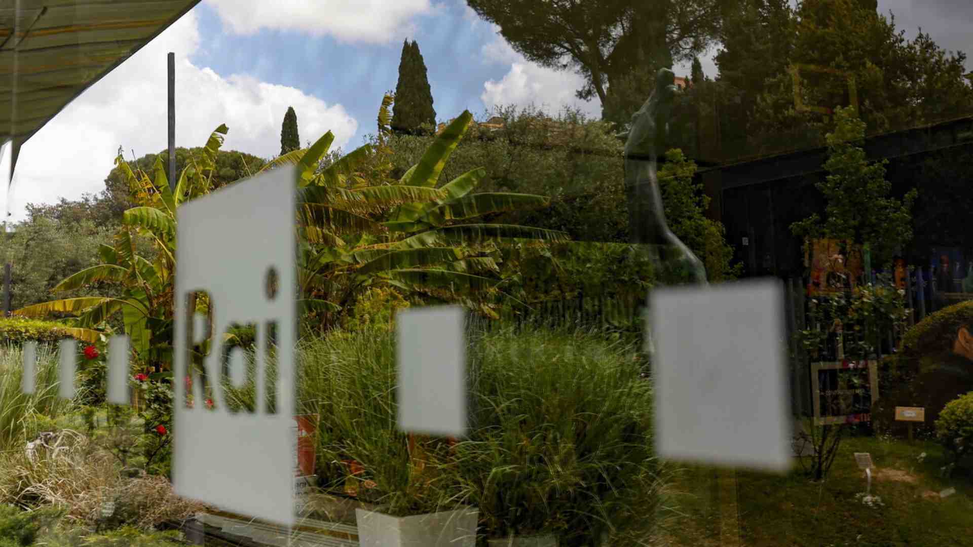 Per la prima volta gli spettatori di Mediaset superano quelli Rai, ma attenti a Discovery