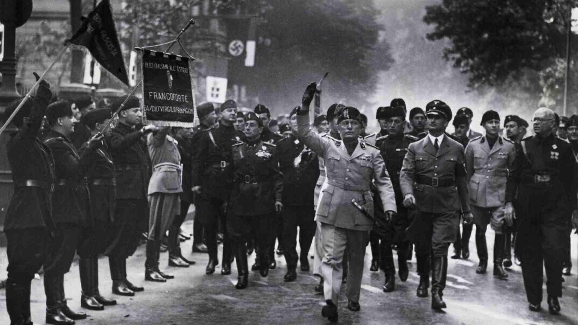 Il fascismo reale è morto e sepolto nell’aprile 1945. Non un’ora dopo