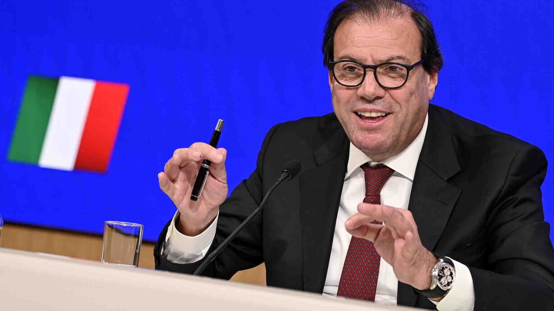 Per i 100 euro di Meloni servirà “l’autocertificazione” dei redditi. E Salvini prepara il condono