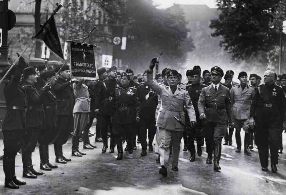 Il fascismo reale è morto e sepolto nell’aprile 1945. Non un’ora dopo